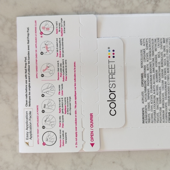 Color Street - City Of Love dry nail polish strips - Picture 4 of 6